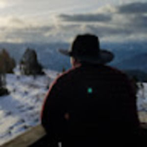 Meet your Posher, Esad